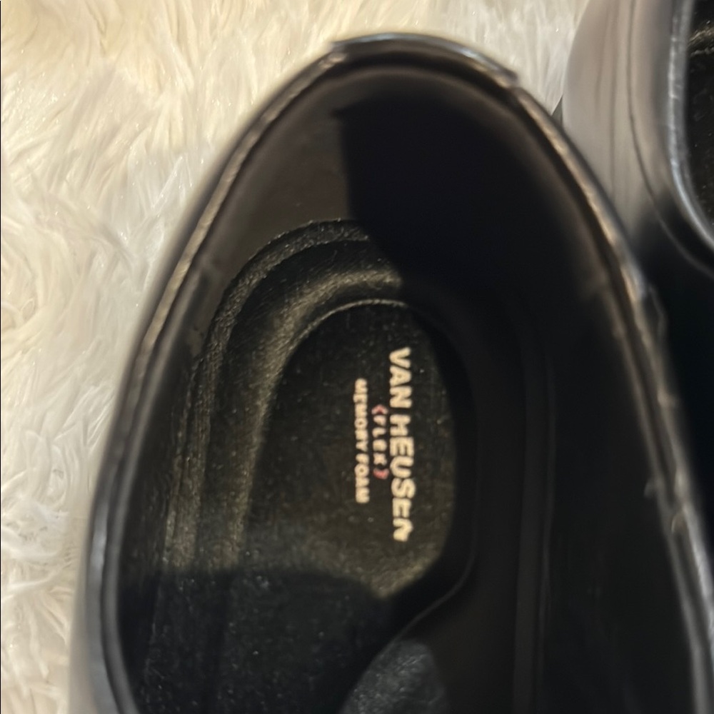 Men's Black Leather Dress Shoes - Picture 3 of 4